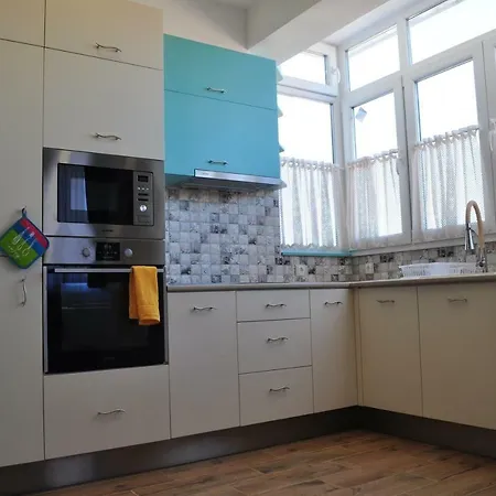 Apartment Pretty